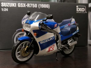 Ixo Models Suzuki GSX-R750 1:24